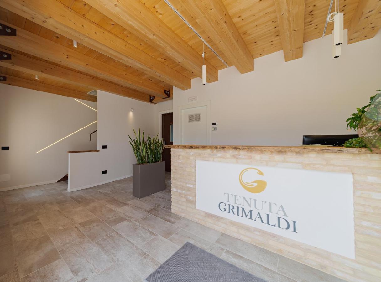Tenuta Grimaldi Wine Resort Matelica Exterior photo